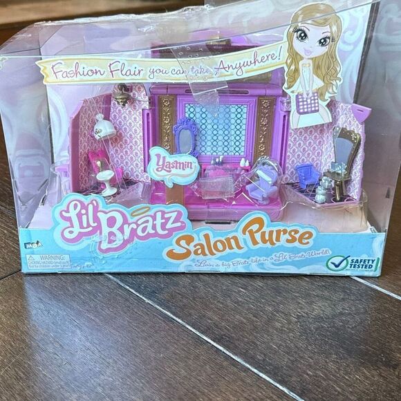 NIB lil Bratz salon purse playset 2008 Yasmin - Picture 1 of 8
